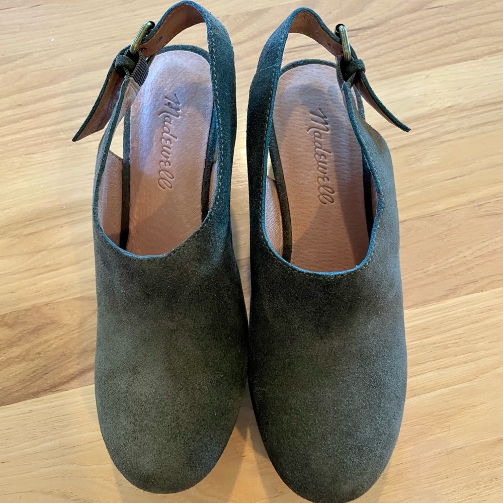 Elegant Green Suede Women's Slingback Clogs